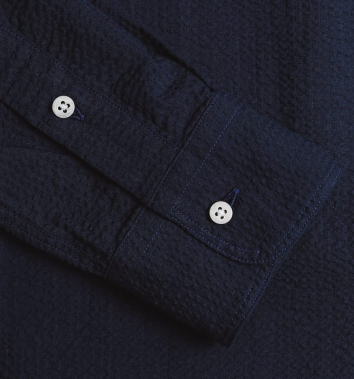 SEERSUCKER LONG SLEEVE BUTTON DOWN SHIRT
