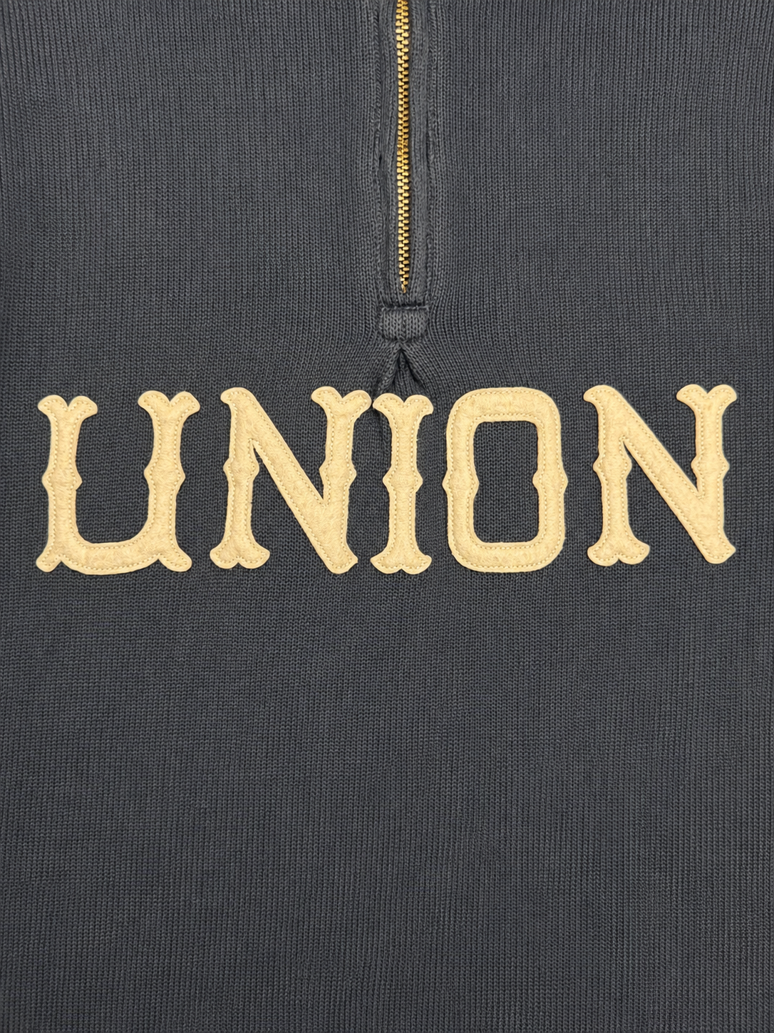 FINN HALF ZIP